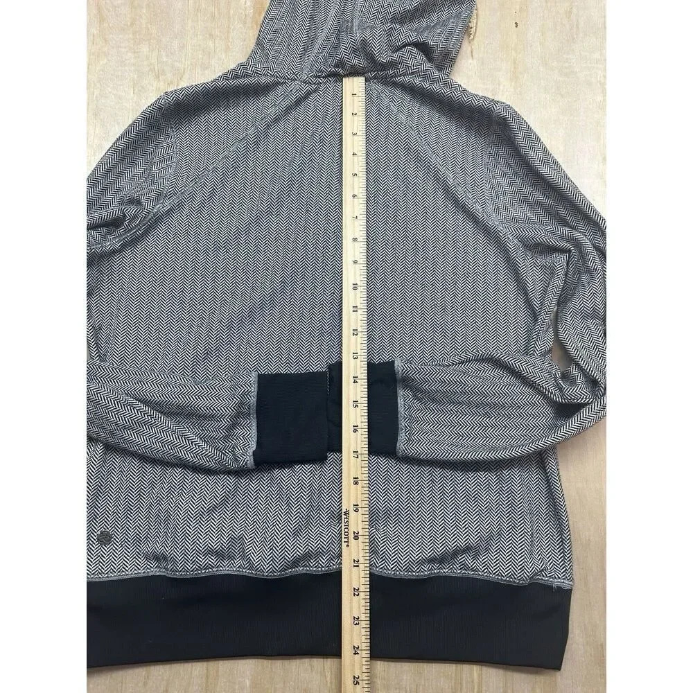 Zella Hoodie Jacket Size  Large Black Pullover  pockets  hood - Picture 5 of 7